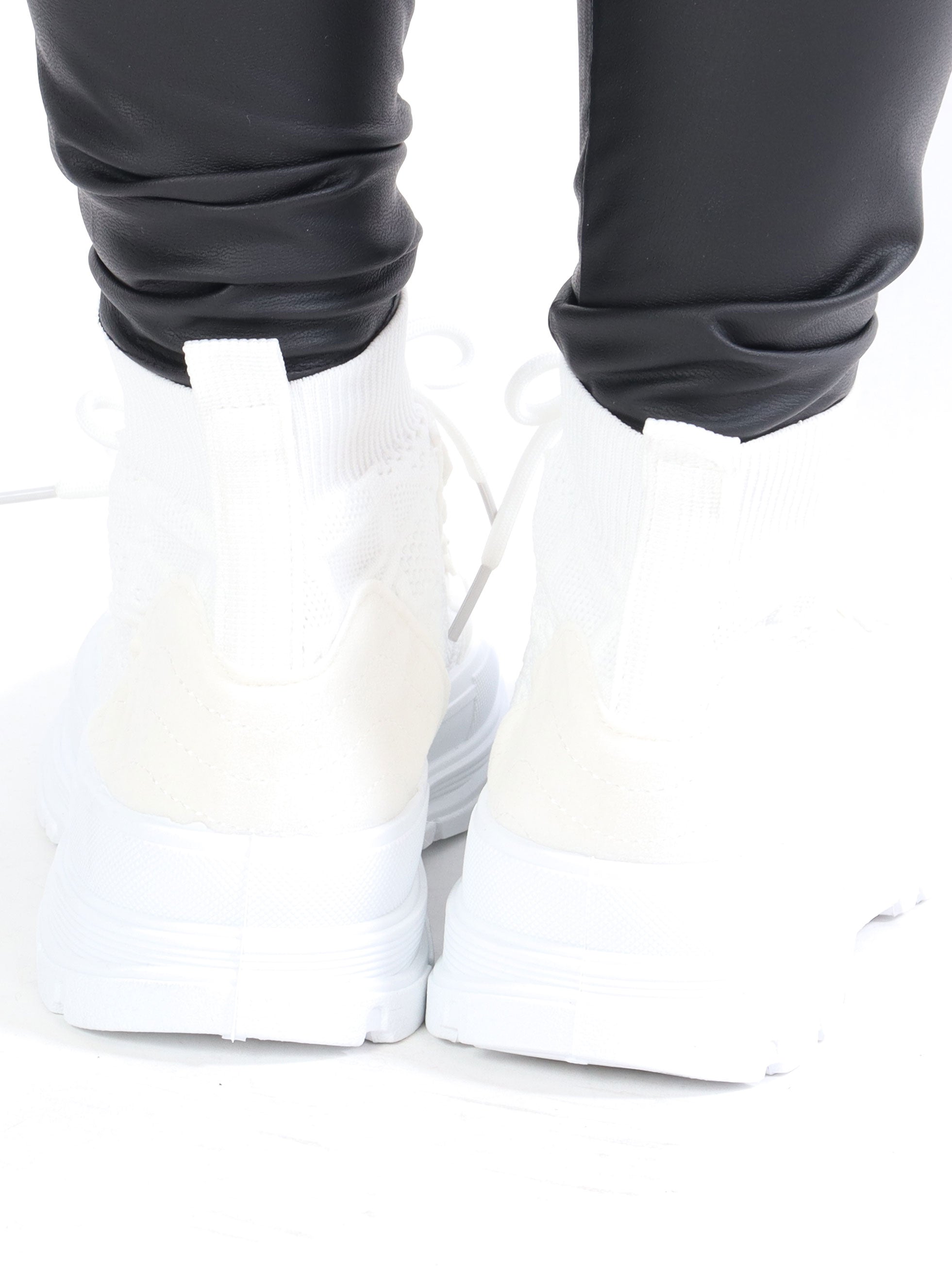 Liva - Sokkesneakers med blondedetaljer